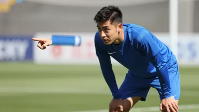 El defensa finlandés Ville Koski sufre una lesión muscular en el cuádriceps derecho con su selección y estará varias...